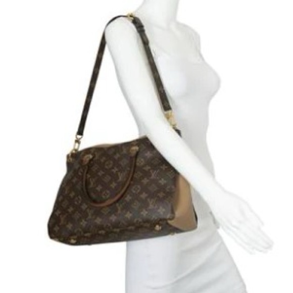 LV Louis Vuitton Monogram Pallas MM bag in caffe latte MINT CONDITION - Picture 13 of 13